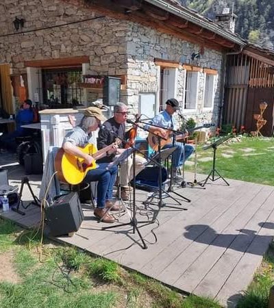 Concerto di ANDAVENANDA TRIO sabato 16 agosto a Macra –  VIII Rassegna CINE&MUSICA E……. ALL’ECOMUSEO