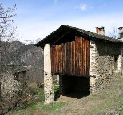Passeggiata naturalistico culturale a Celle di Macra   domenica 24 maggio